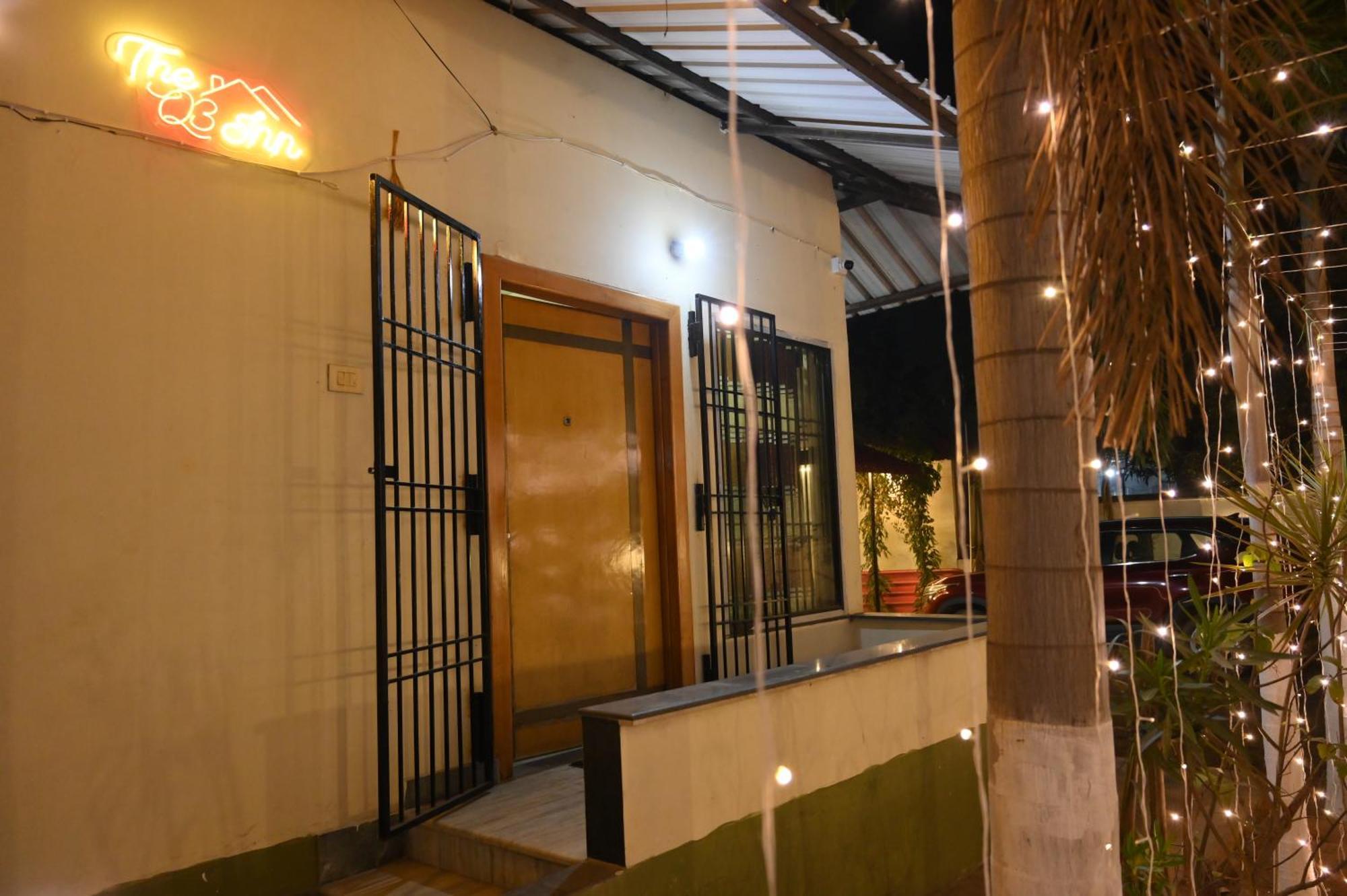 The Q3 Inn Guwahati Exteriör bild